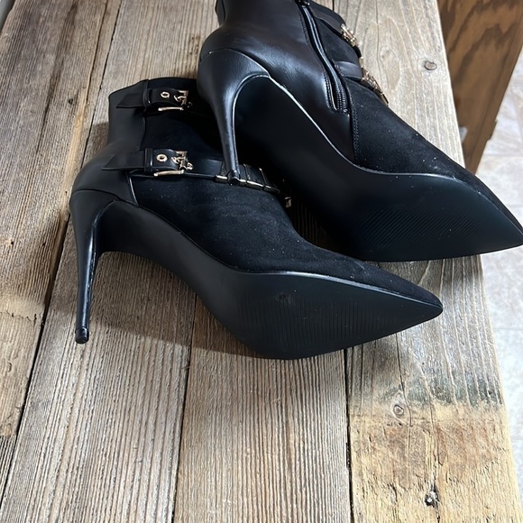 Women’s black shoe dazzle “ slay all Day” heeled boots. Size 8. NWOT. - Picture 5 of 7